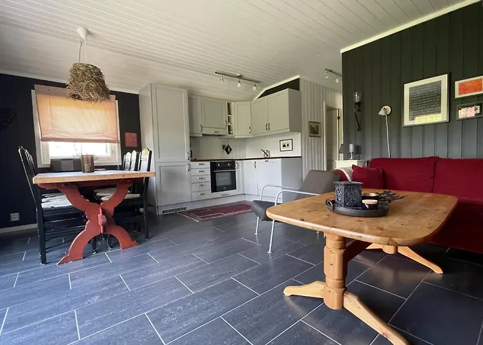 Revehiet - 3 Bedroom In The Center Of *